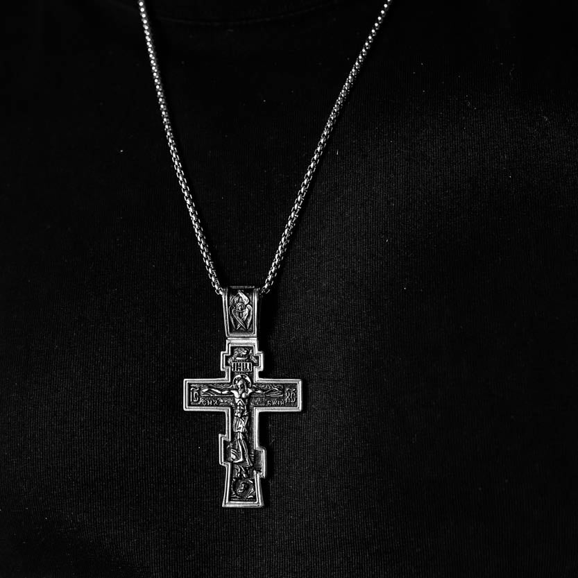 RENAISSANCE CROSS GOLD. - NECKLACE