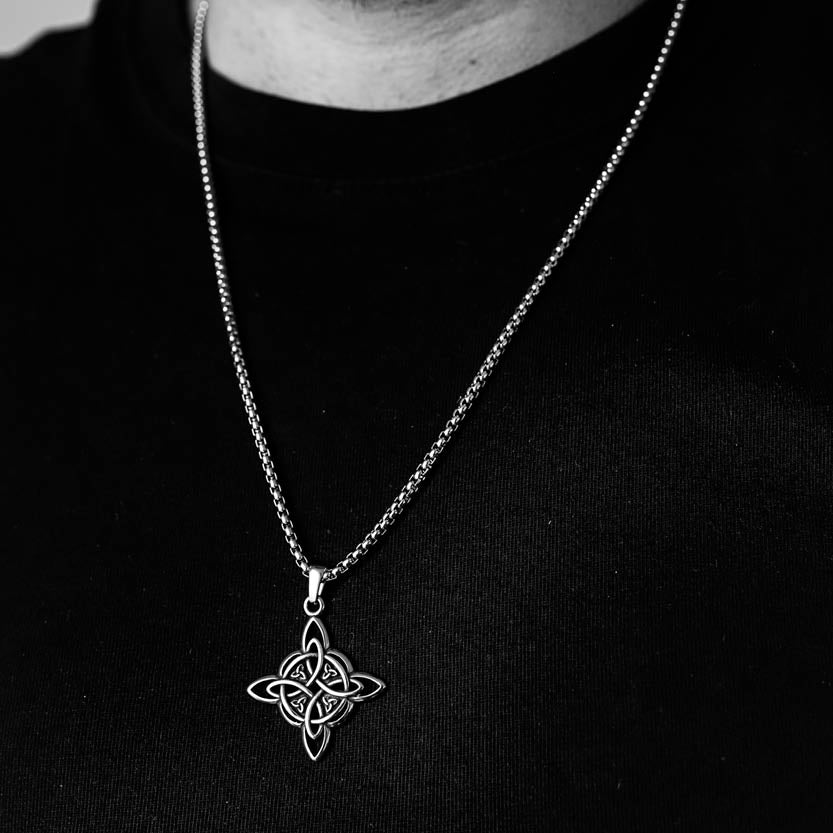 NORSE EMBLEM. - NECKLACE