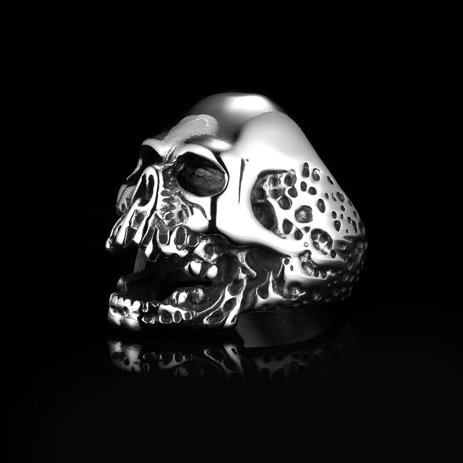 CHROMATIC SKULL. - SILVER